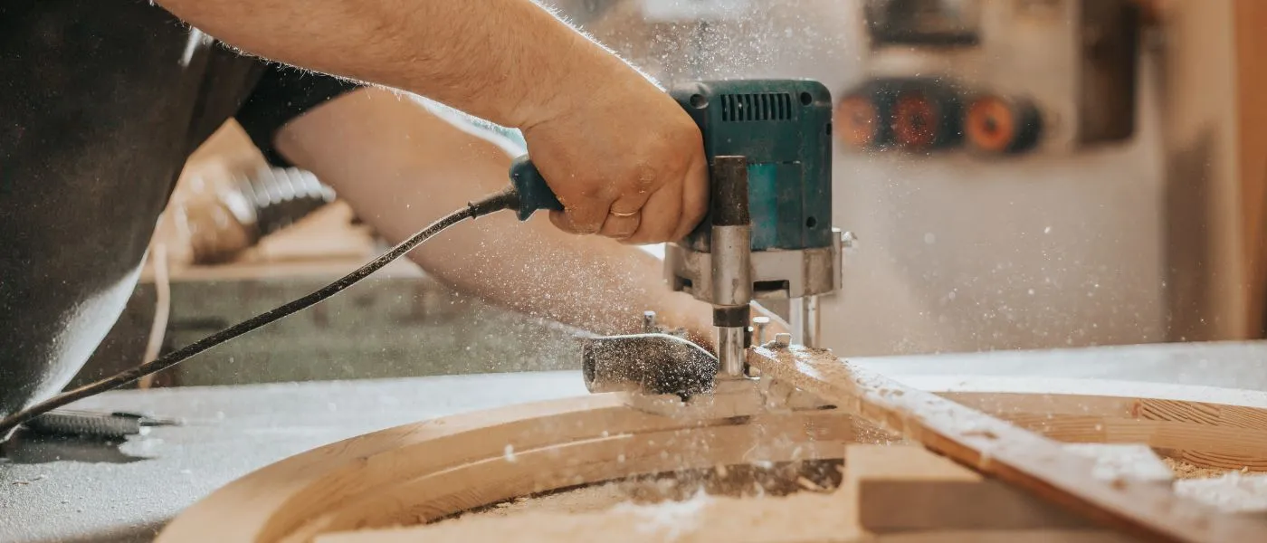 Egyedi fa ablak gyártás Budapest - famegmunkálás műhelyben